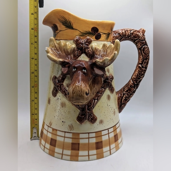 GIFTCRAFT* 3D Moose  pinecone plaid pitcher for water, juice, lemonade, iced tea - Picture 3 of 6